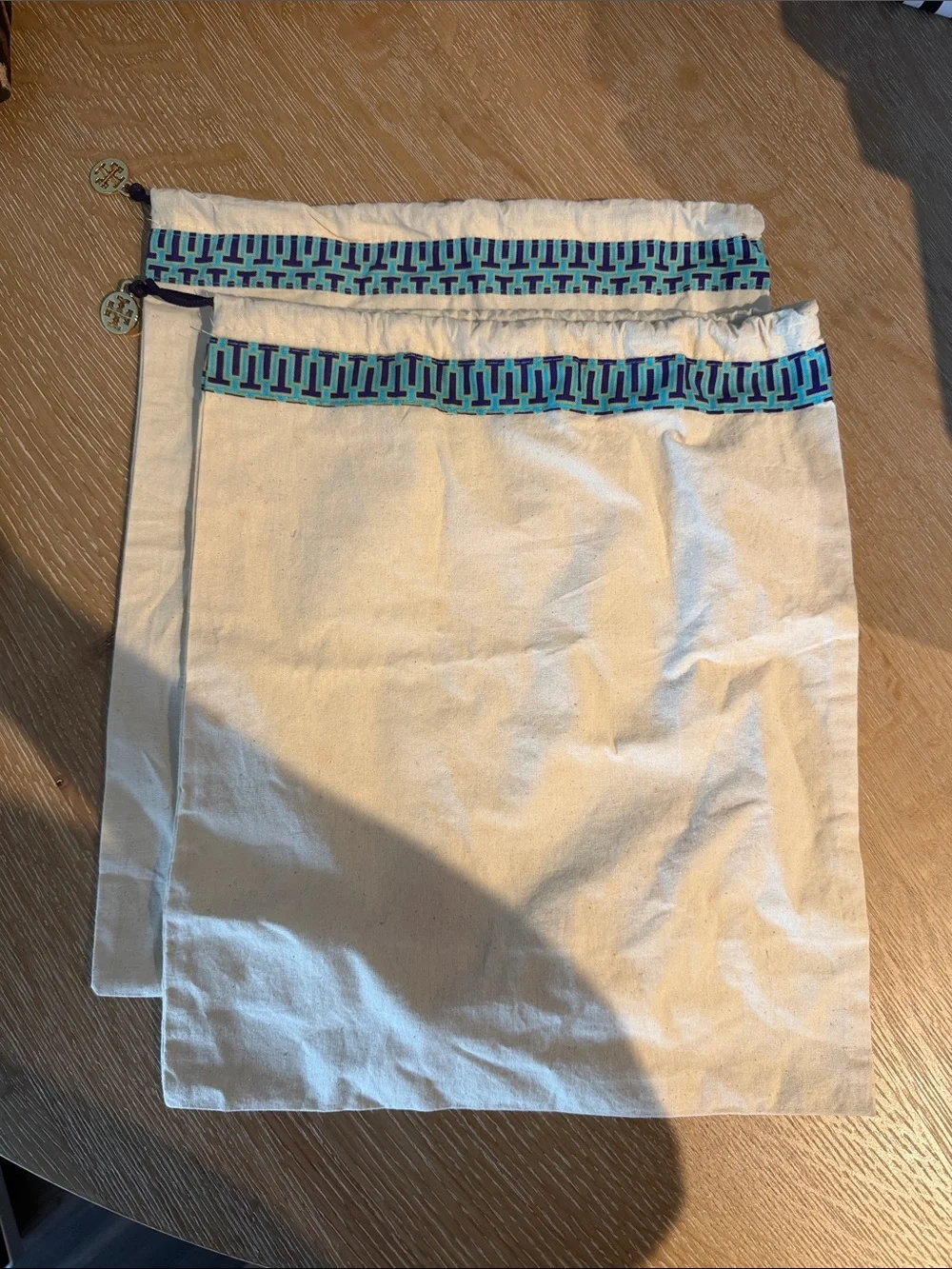 Tory Burch - 2 pack Women’s dust bag with Blue Geometric Trim